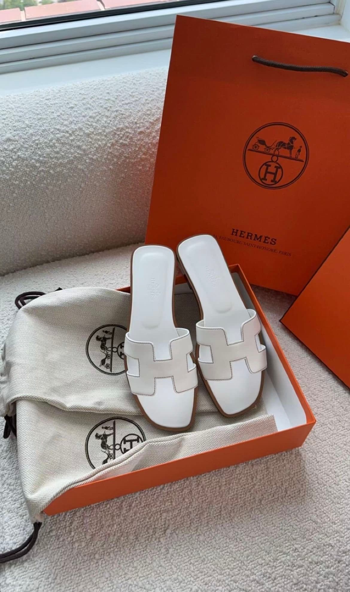 Claquette Blanche 